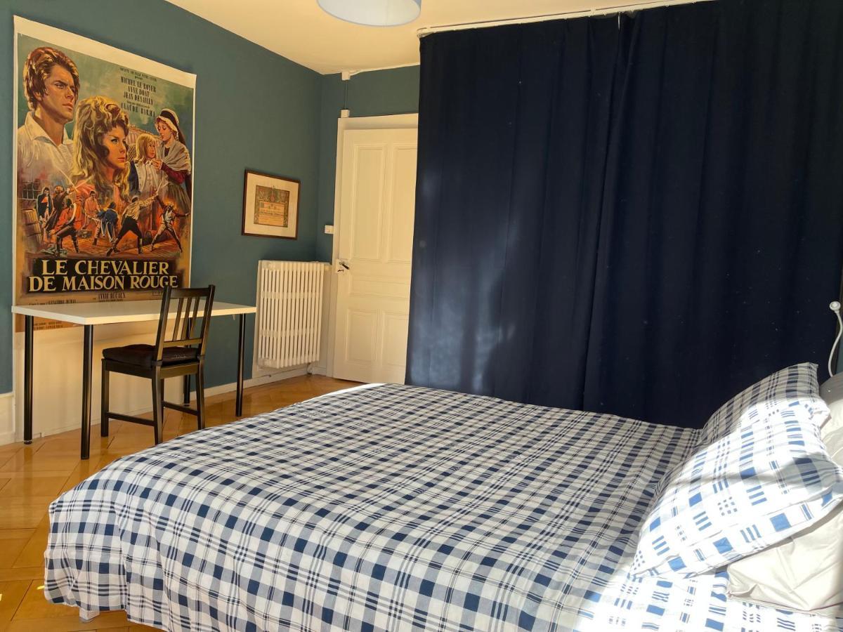 Le Locle : Bel Appartement Chaleureux Экстерьер фото
