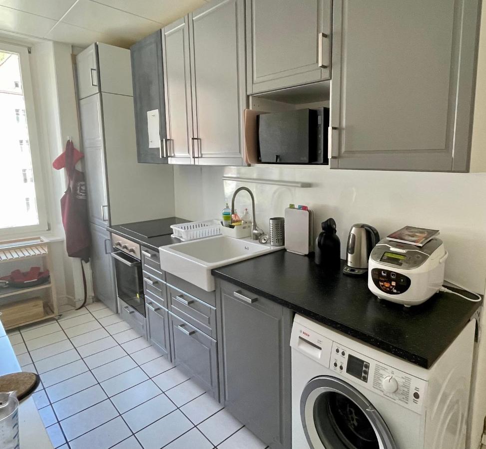 Le Locle : Bel Appartement Chaleureux Экстерьер фото